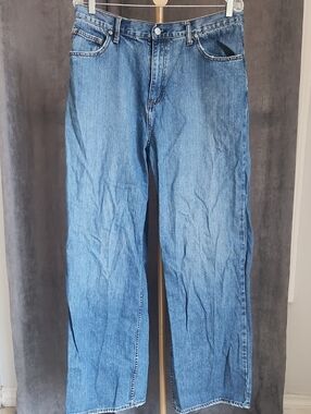 Classic Men's Blue Jeans - Timeless Straight Fit 34x32